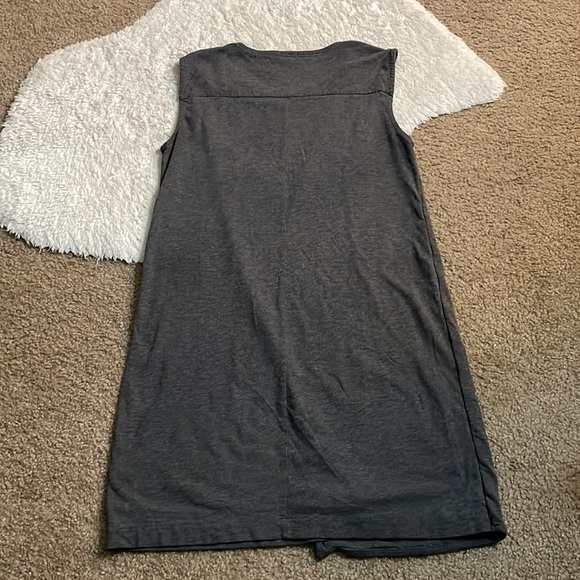 Small gray layered dress - Picture 3 of 3